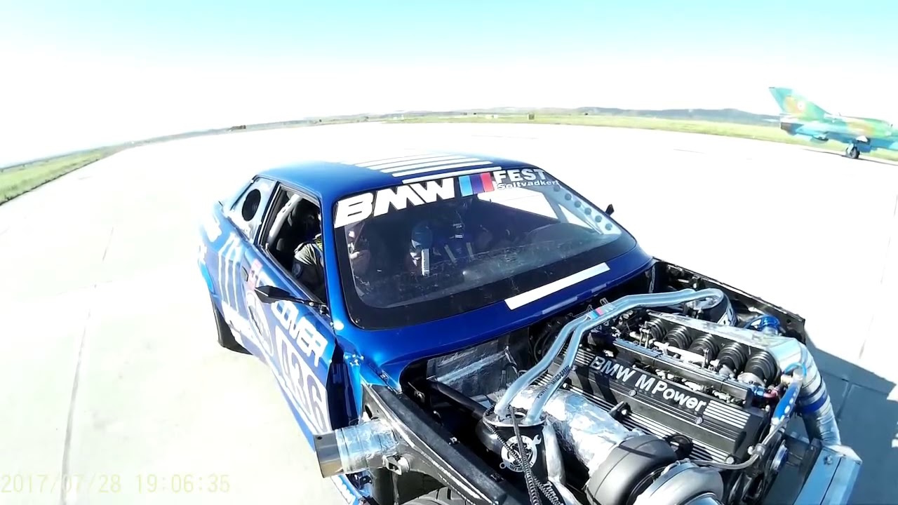 Bmw e30 s38 turbo 1000  hp vs Mig 21