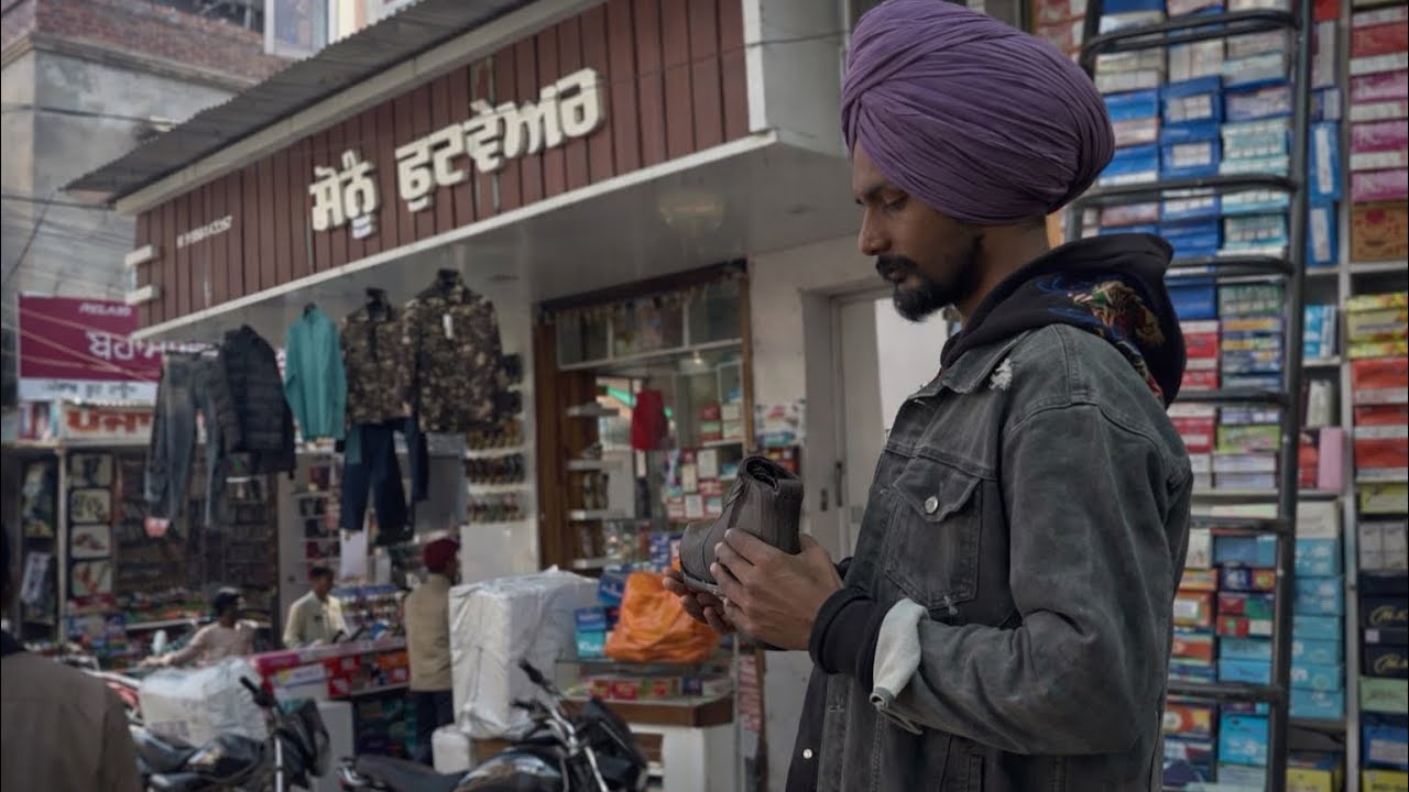 ਅੱਜ ਦਿਖਾਵਾ ਗੇ ਸੋਨੂੰ ਫੁੱਟਵੇਅਰ 🛍️🛍️