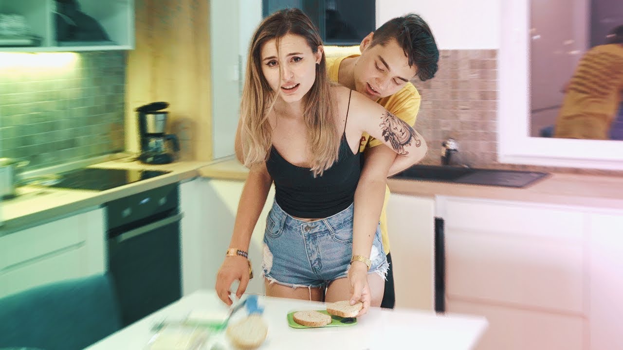 NOT MY ARMS SANDWICH CHALLENGE CU SKIVO