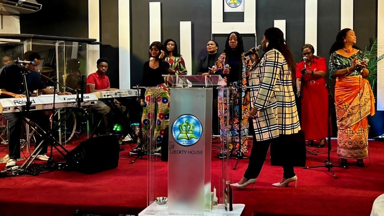 Torobong/Sunday Praise Medley@ Liberty House