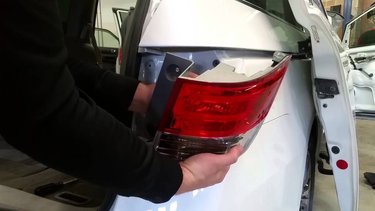 How to replace rear taillight, brake light bulb, turn signal bulb, on a 2011-2016 Honda Odyssey