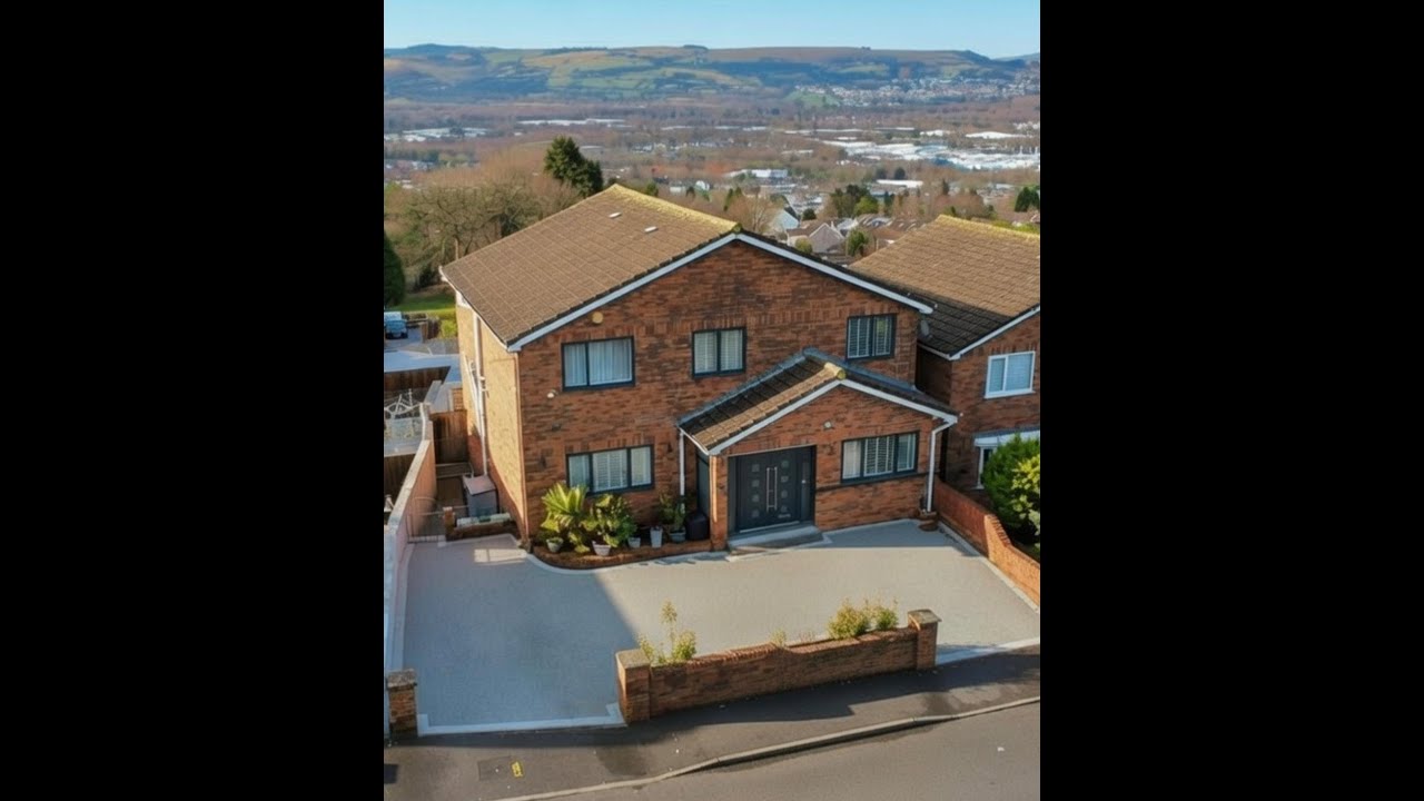 Stunning 6 Bedroom Three-Storey Home | Cinema Room & Annex Potential | Morriston, Swansea