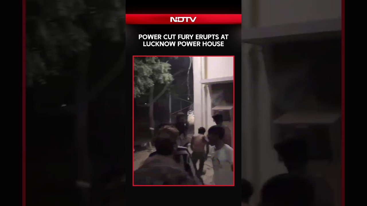 Lucknow Power Cut Protest Turns Violent, Angry Residents Storm Power House; Vehicles Damaged