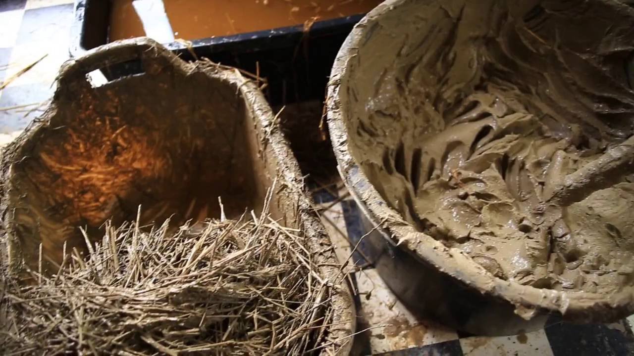 Warsztat tynkowania gliną/ A workshop on wall plastering with natural clay. ENGLISH subtitles.