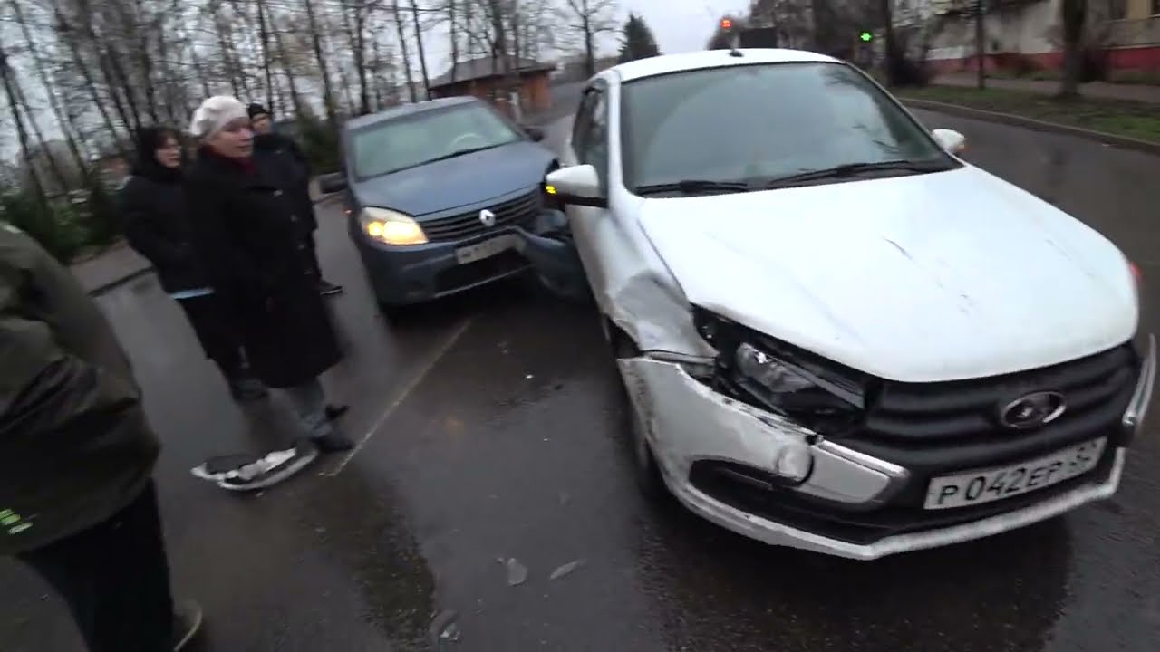 Попал в ДТП на новой Лада Гранта