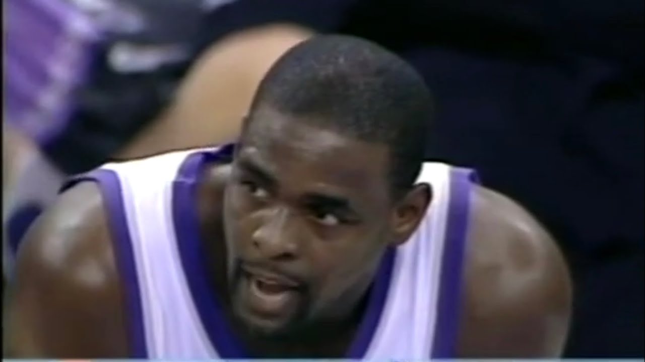 Chris Webber Triple Double 24pts 10rebs 12asts vs Suns (2005)
