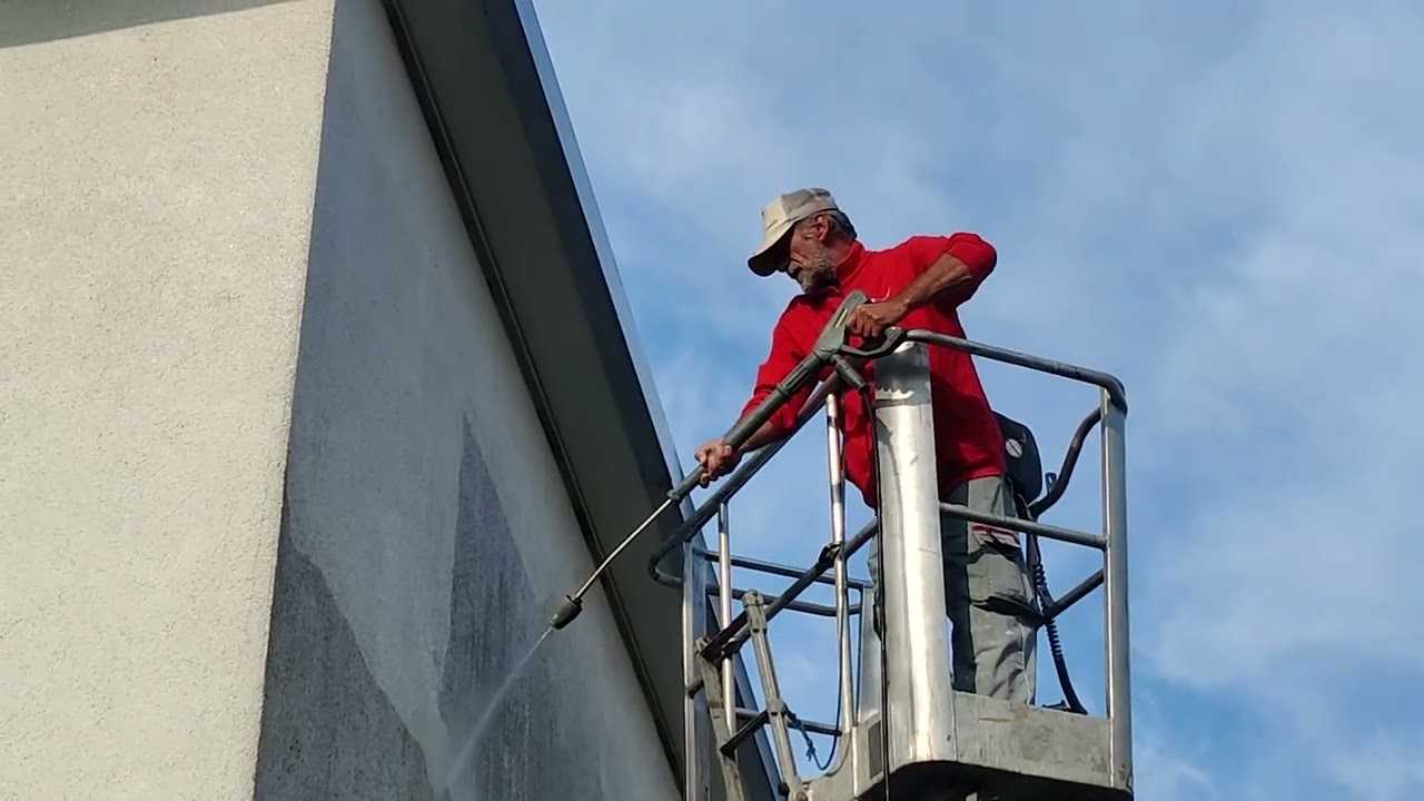 Professionelle Fassadenreinigung – Nachhaltiger Werterhalt für Haus & Immobilie mit Finalit
