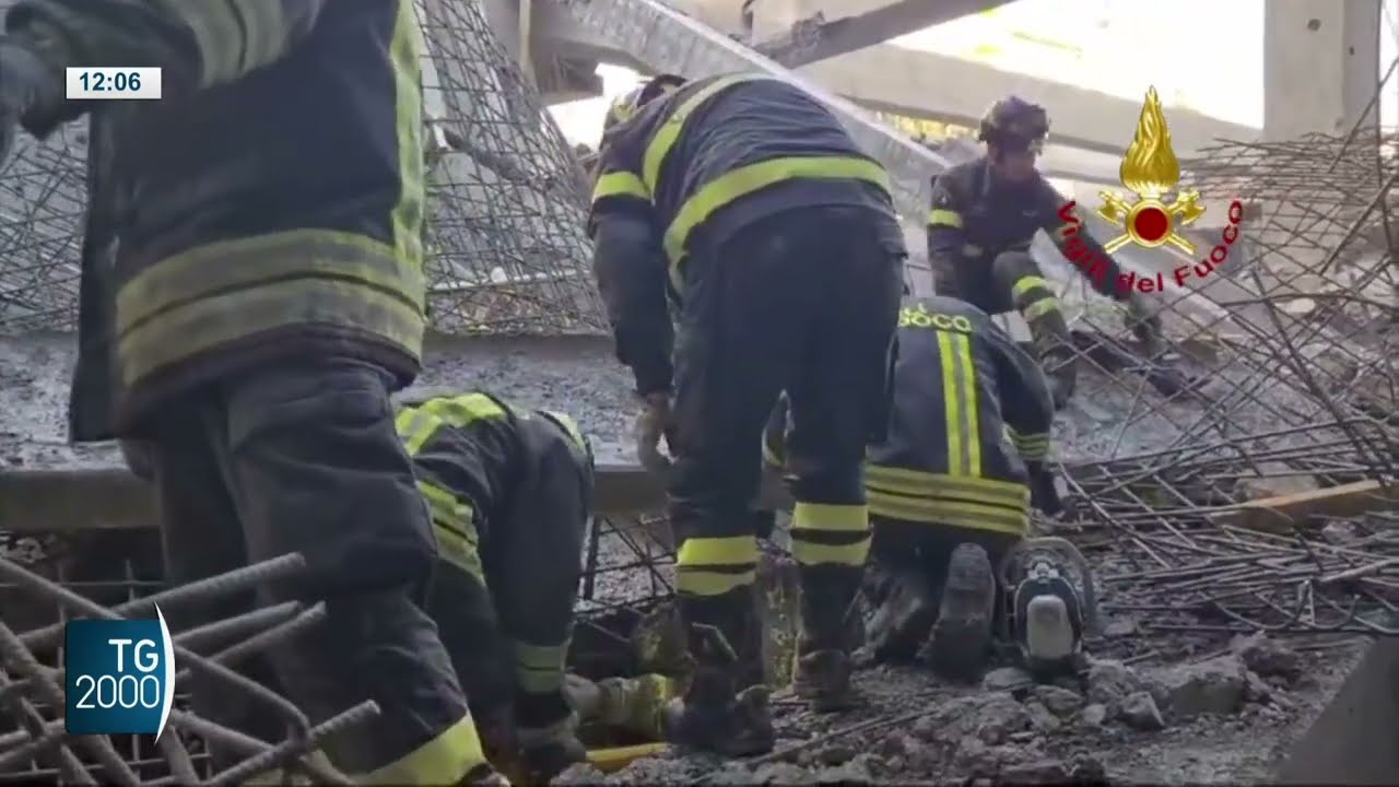 Crollo al cantiere Esselunga a Firenze, almeno due operai morti