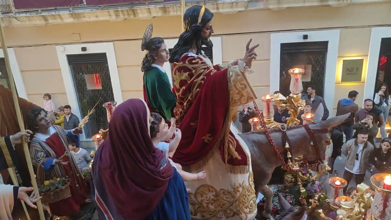 SEMANA SANTA CÁDIZ 2025 DOMINGO DE RAMOS: NUESTRO PADRE JESÚS DE LA PAZ (BORRIQUITA) 2° PASE