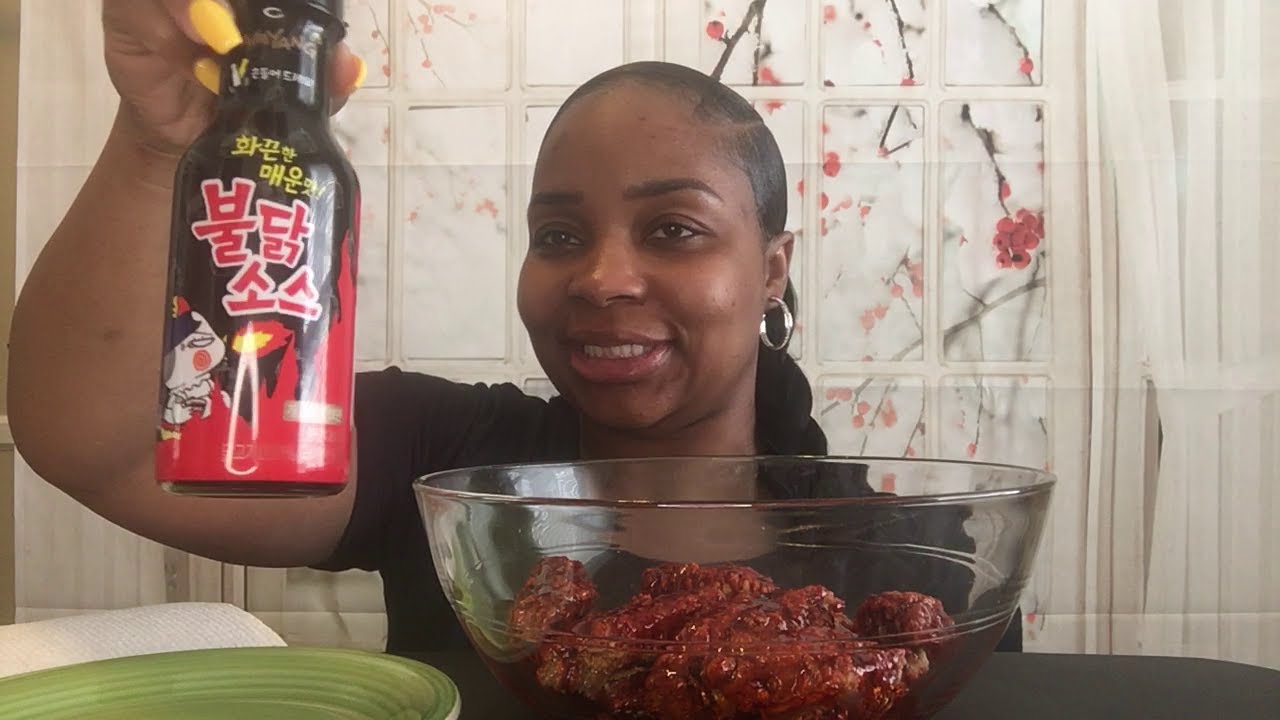 2x Spicy Chicken Wing Challenge| Steph and Tasha