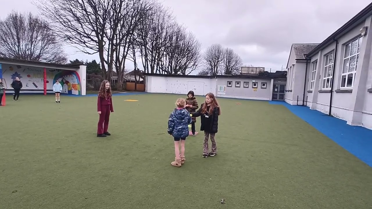 Dalcroze - Learning musical  phrases 