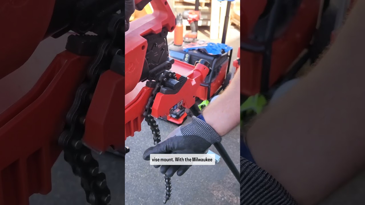 Вам необходимы эти цепные тиски для штатива от #milwaukeetool!