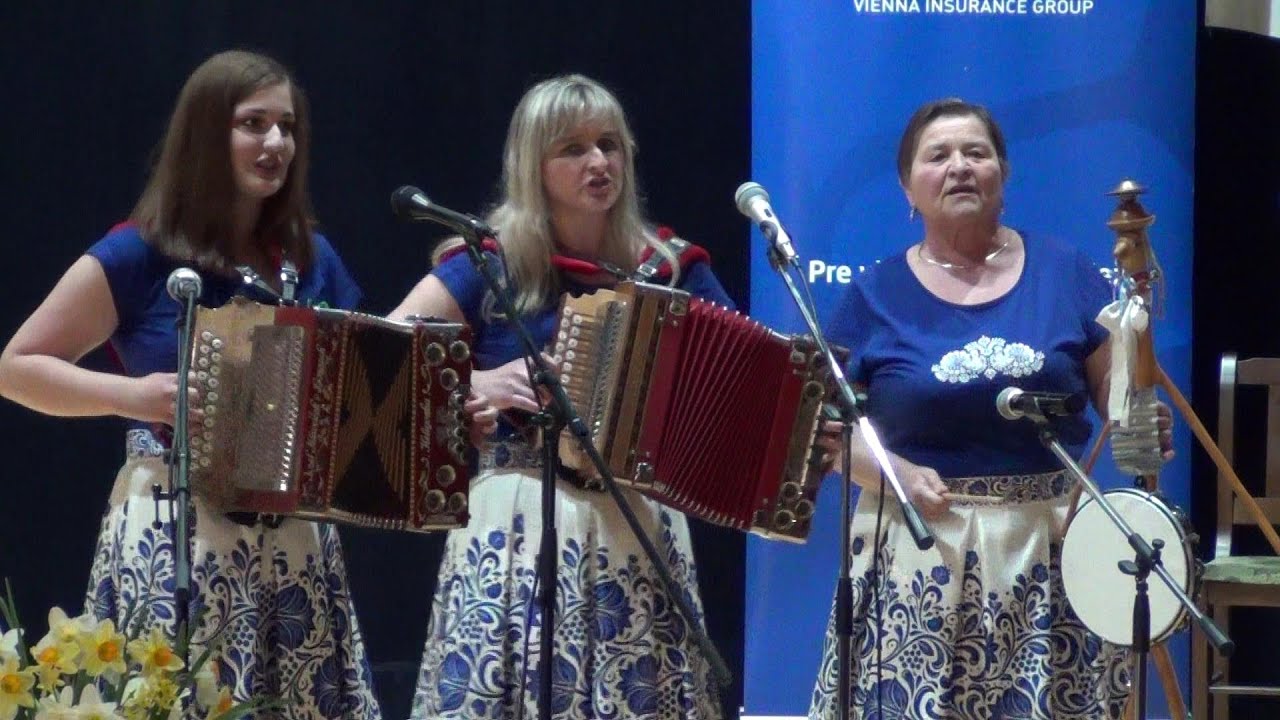 Emília Gáciková, Iveta a Simonka Kališíková - Heligonka Papradno 2022