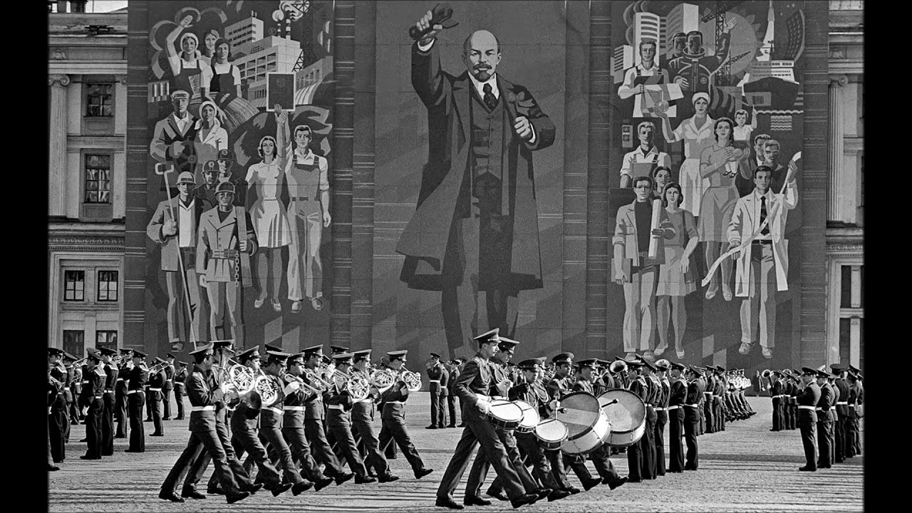 March on theme of Aleksandra Pakhmutova song 