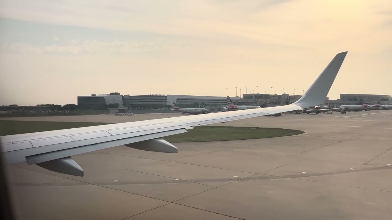American Airlines AA1595 Boeing 737-800 N865NN Takeoff AUS