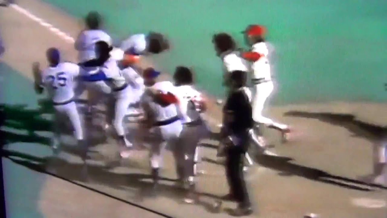 Umpire Calls Strikes With No Cubs In Box Leads To Fight With Cardinals!