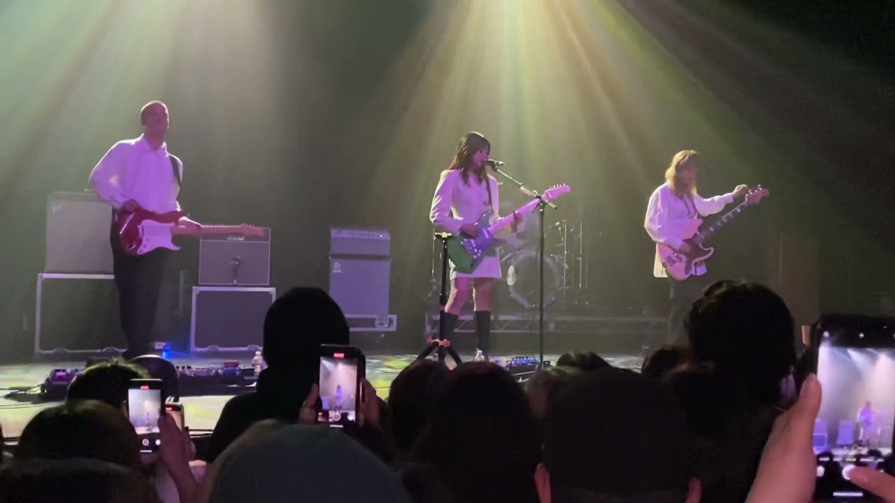 sorry - beabadoobee @ the Fonda Theatre 11/21/21