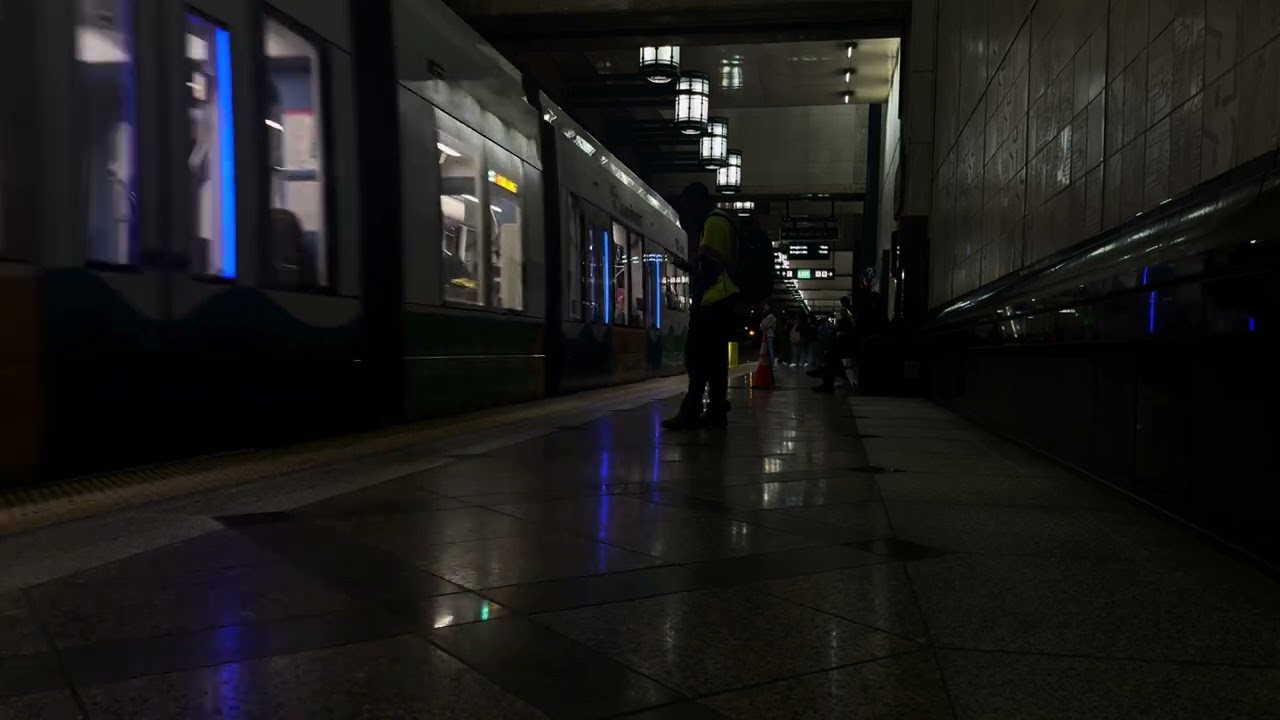 Sound Transit  Saturday Afternoon Link Light Rail 1 Line Action @ Westlake 10/5/24