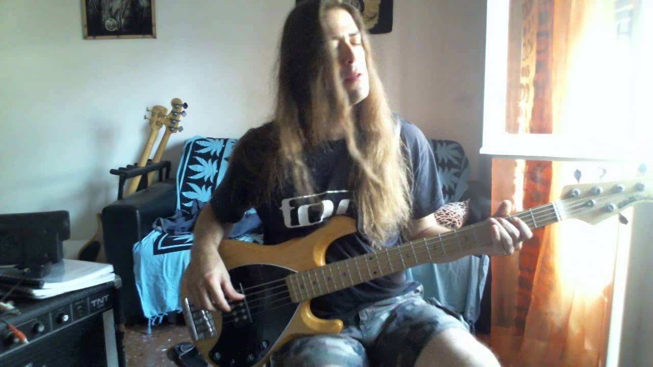 Toto Jake to the bone bass cover by Roberto Fasciani