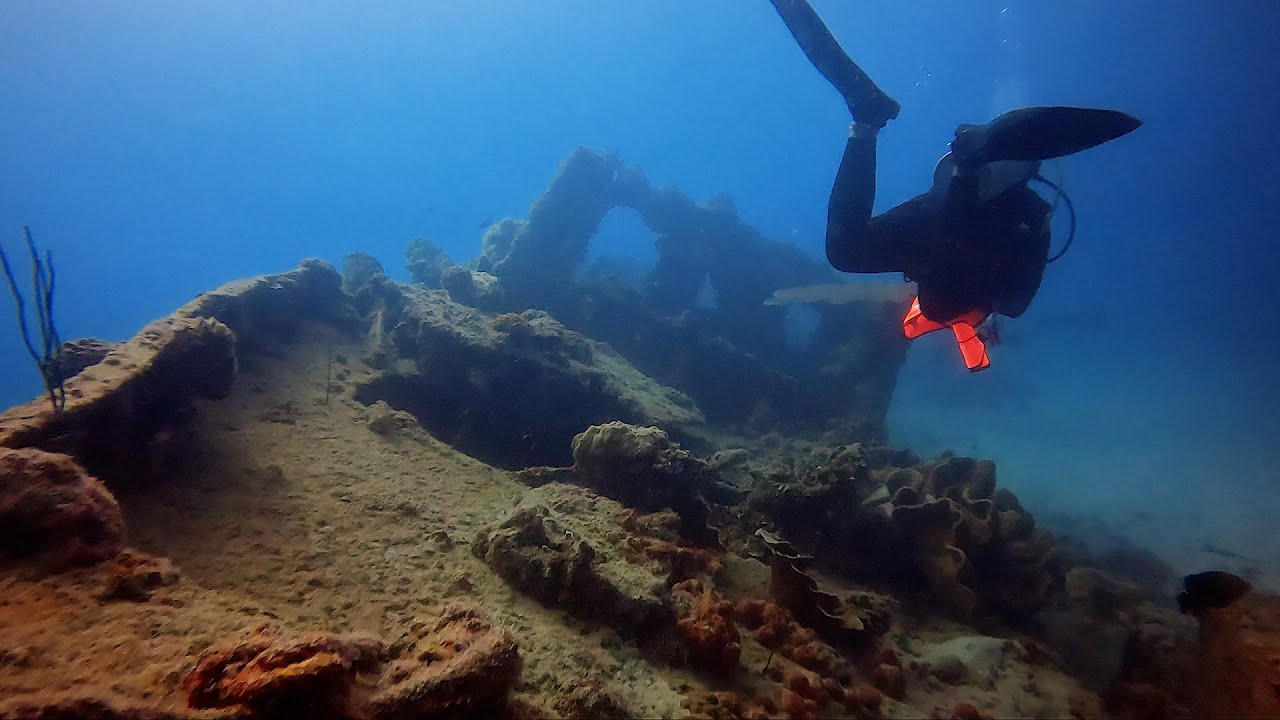Bidong Vietnamese Heritage Divesite