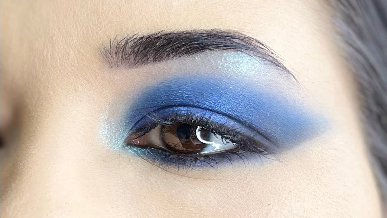 Blue SMOKEY EYE TUTORIAL Step by step for Beginners #eyeshadow #eyemakeup #learnmakeup #smokeyeye