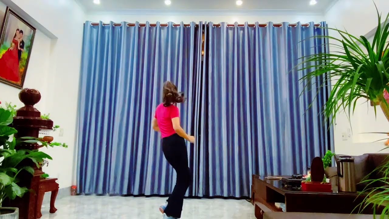 Em ơi nắng mai bay vừa l&ecirc;n