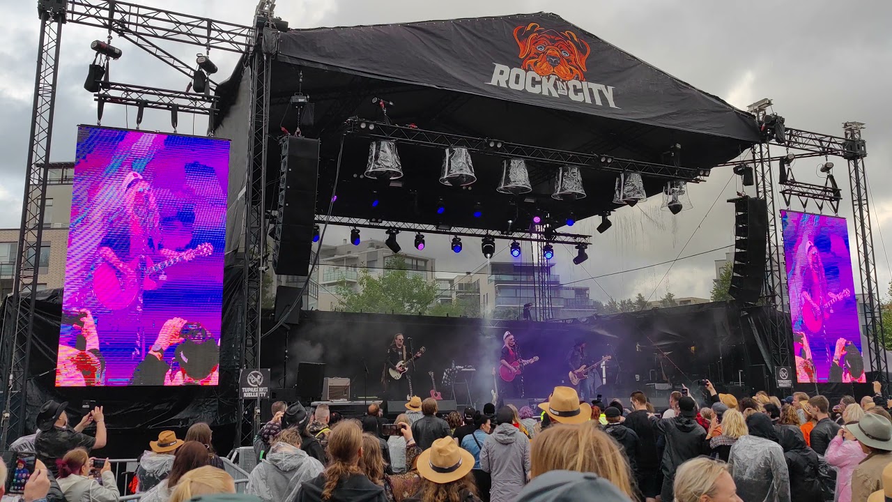 Michael Monroe - Haistakaa Paska Koko Valtiovalta (Irwin Goodman) @ Rock in the City Kerava 2021