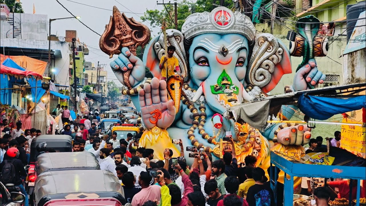 Puranapul Ka Raja Ganesh Aagman 2025 | Special Ganesh Idol At Dhoolpet Transport 2025 