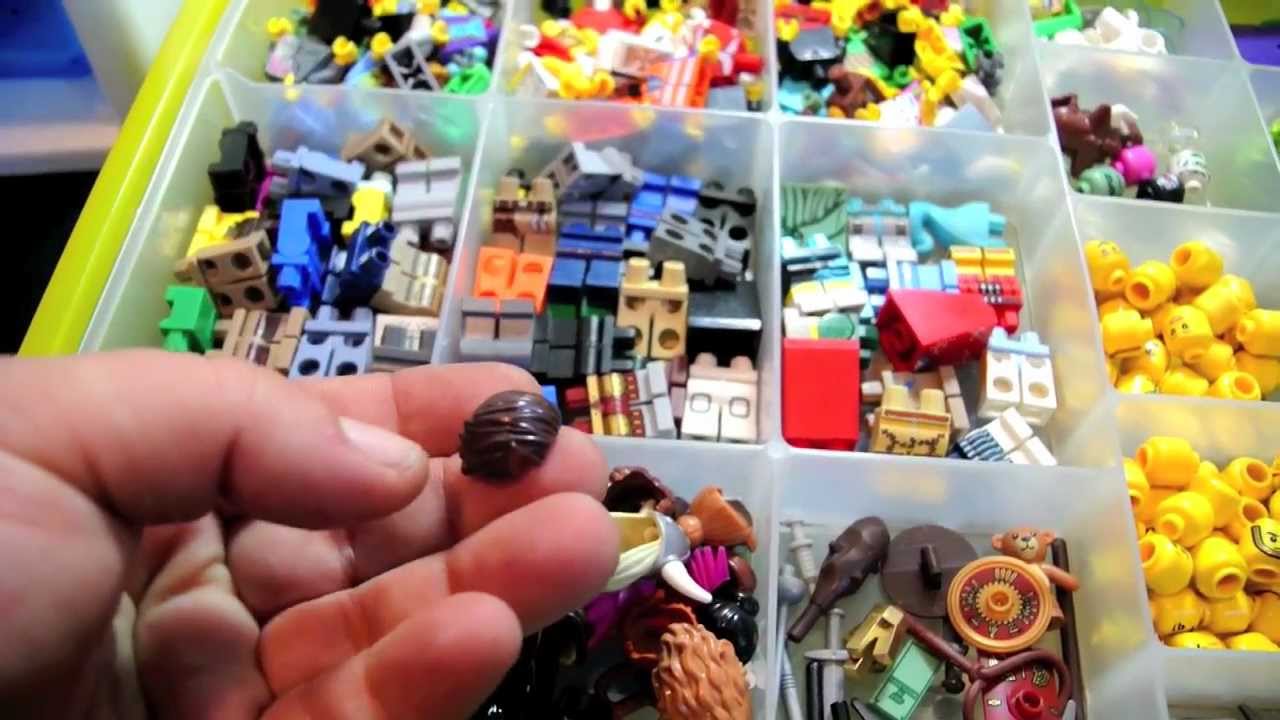 My Lego Minifigure Building Station Review