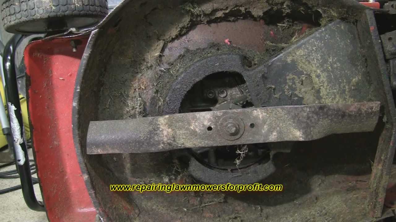 Checking For A Bent Lawnmower Crankshaft