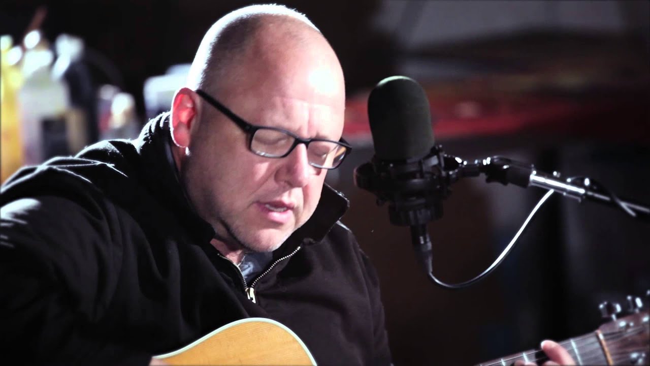 Frank Black performs "Headache"