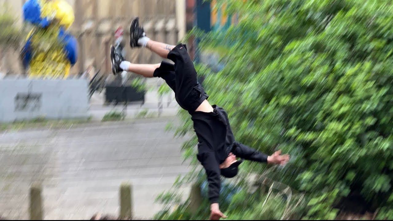 WTF is going on in Bristol?! 🇬🇧