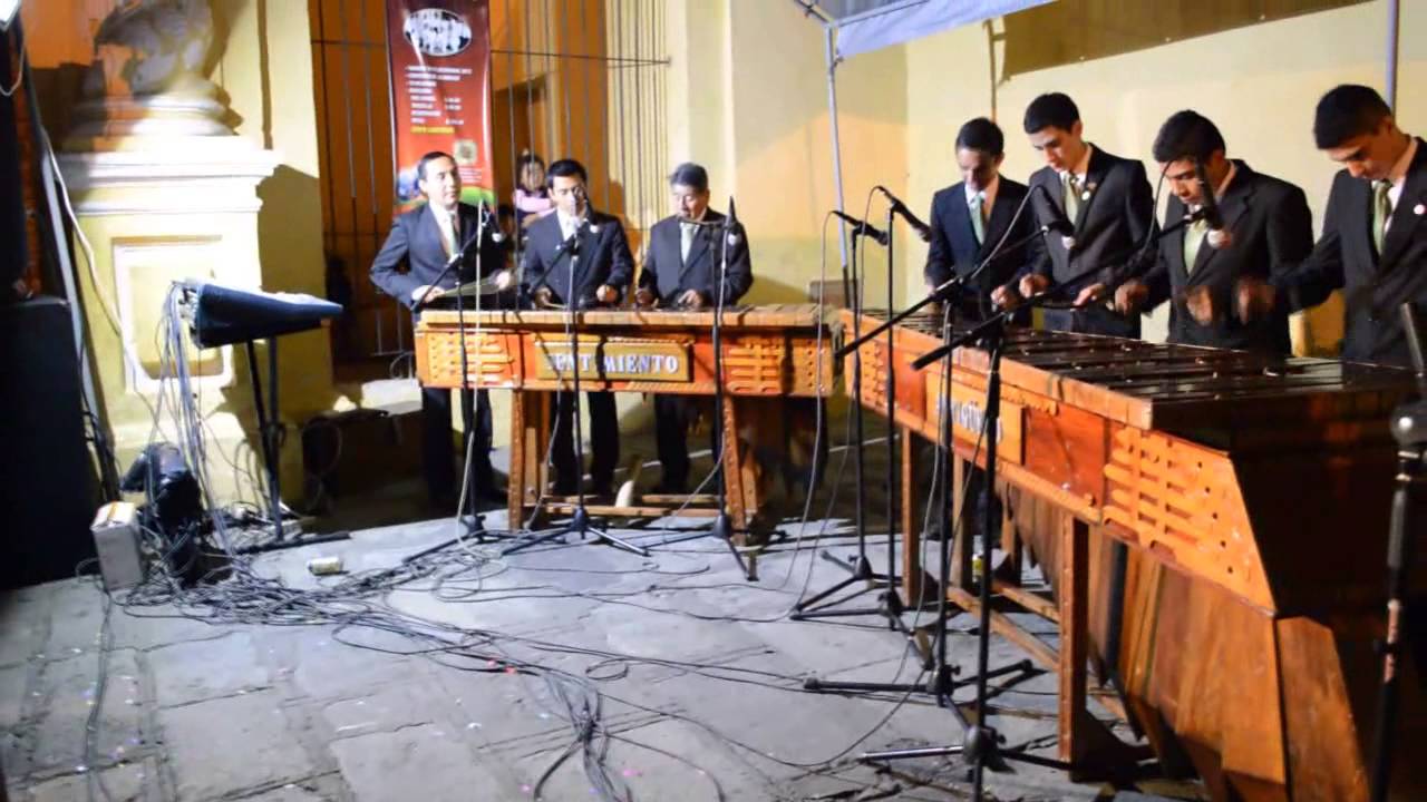 Popurrí Navideño - Marimba Sentimiento Antigüeño