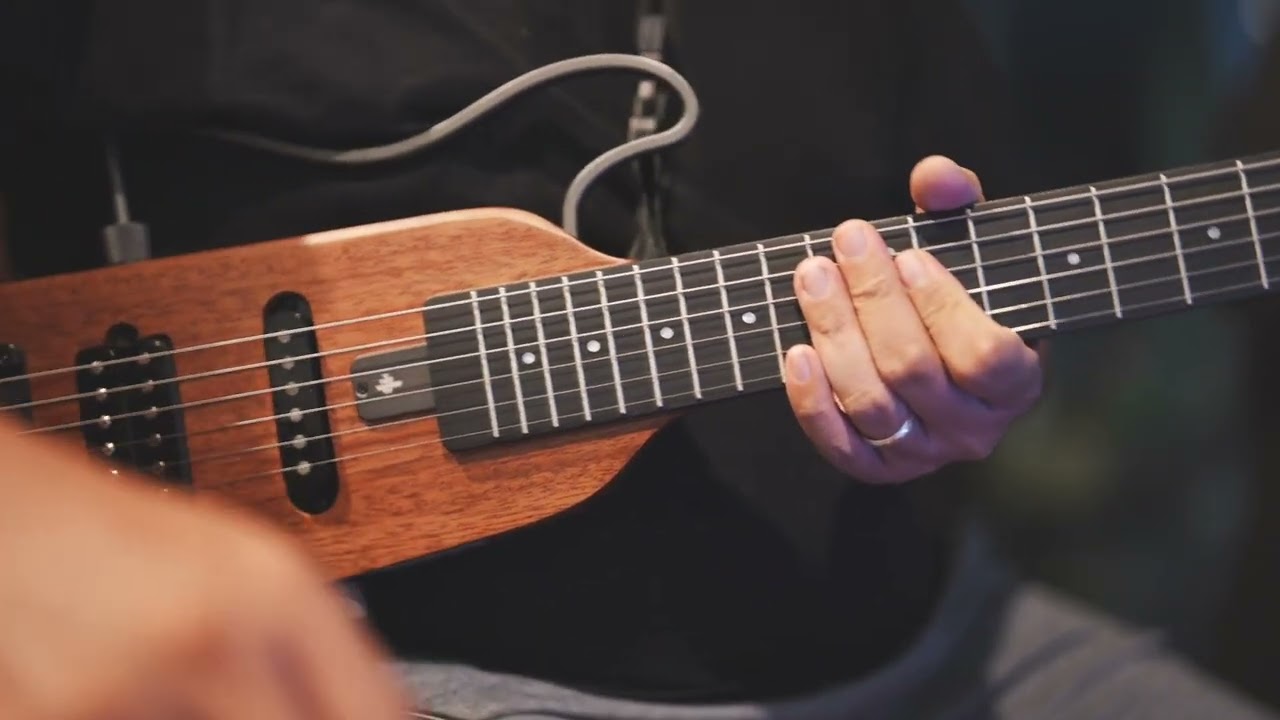รีวิว กีต้าร์ Donner HUSH-X headless guitar