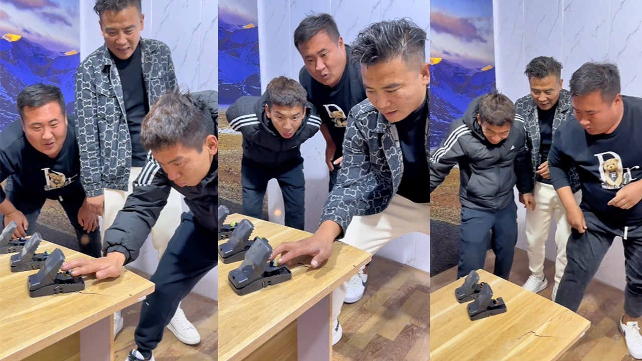 When taking something out of a bag, you have to be very careful.#funny#hilarious#shorts