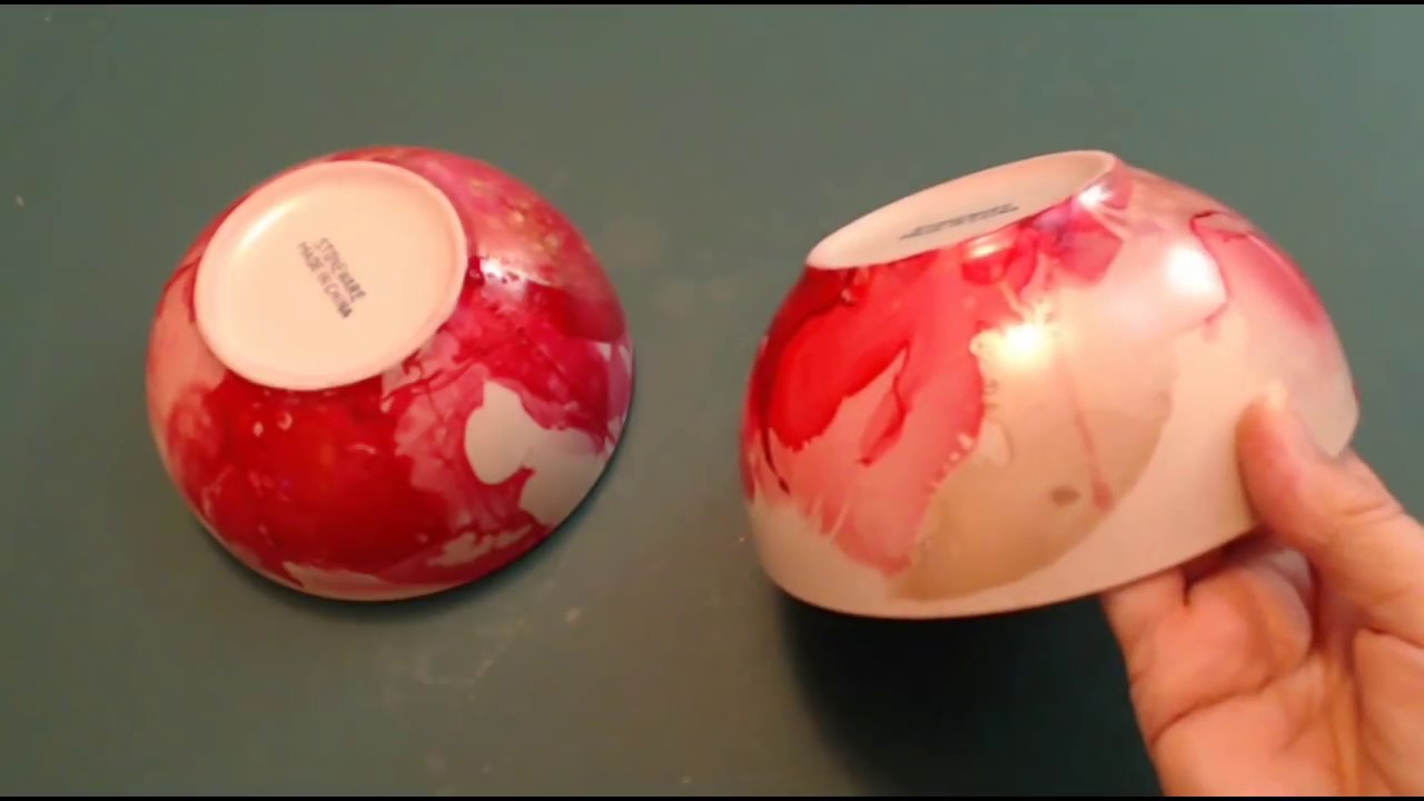 Making art at home. Nail polish marbling Water marbling - nail polish marble