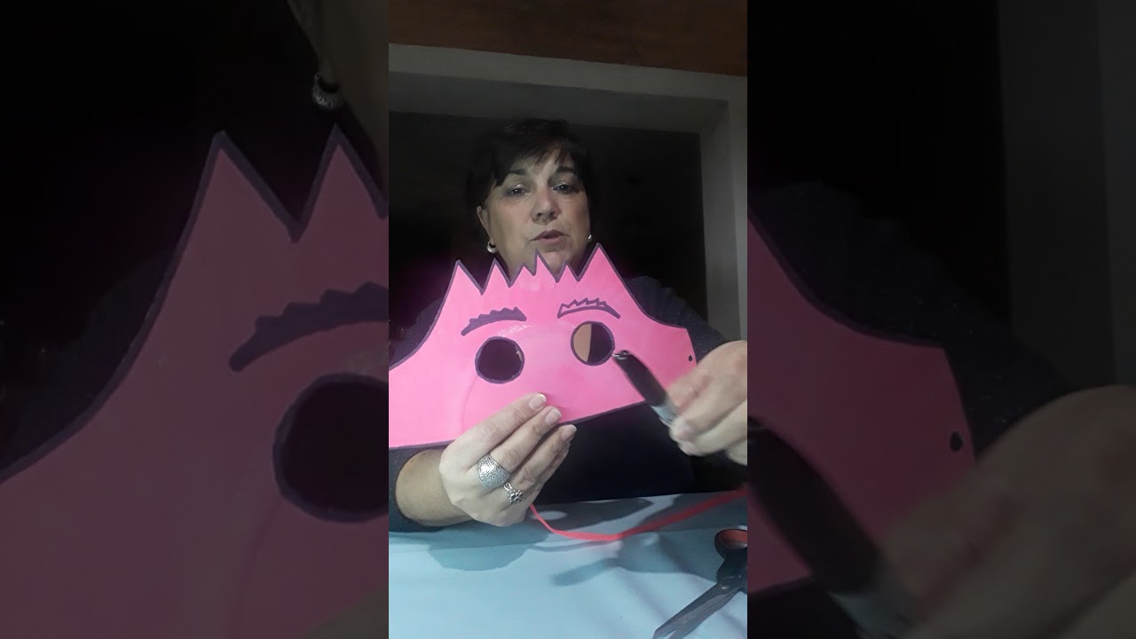 Confeccionamos máscaras del monstruo de colores