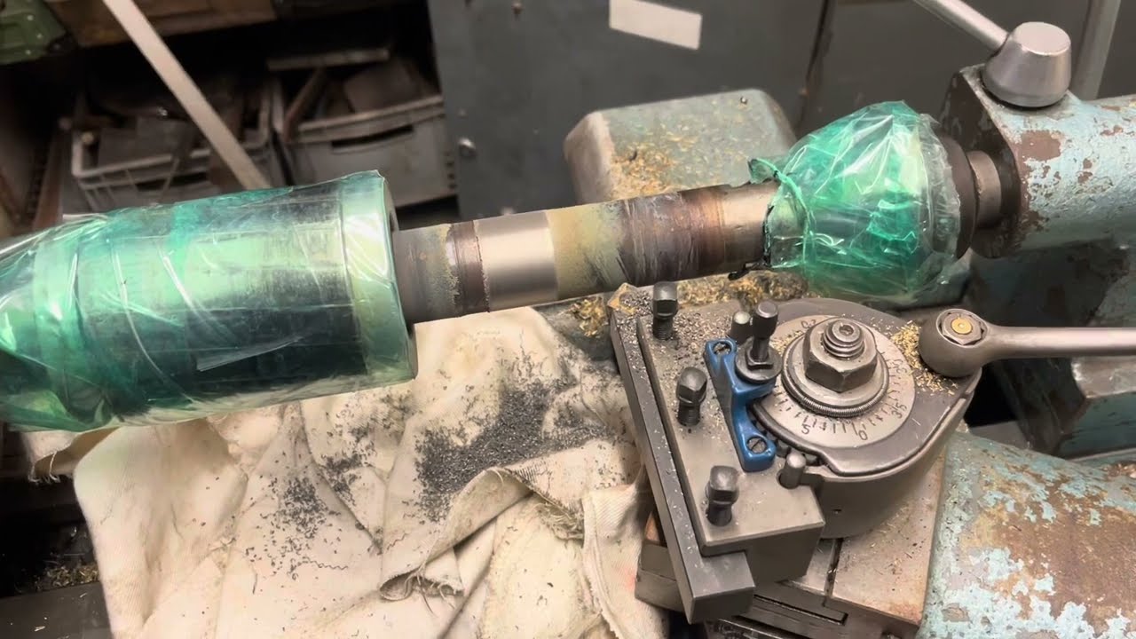 'Cold' Shaft Repair - Flame Spray With Castolin Eutectic Rototec