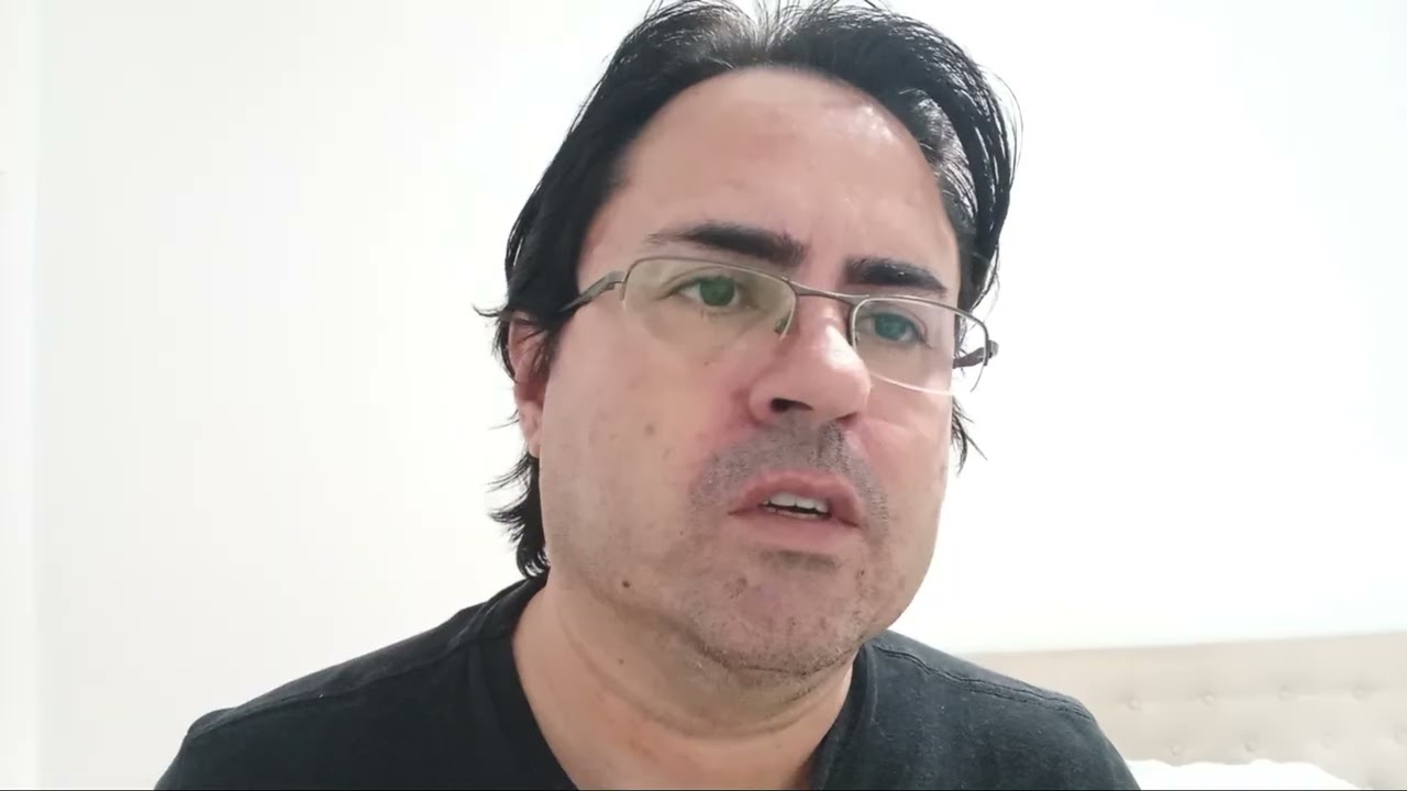   Sexta feira! Todo mundo alegre!!  Se inscrevam no canal meus amigos!! @evertongarciaoficial      