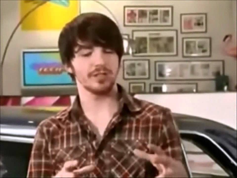 I'd catch a grenade for Drake Bell...!♥