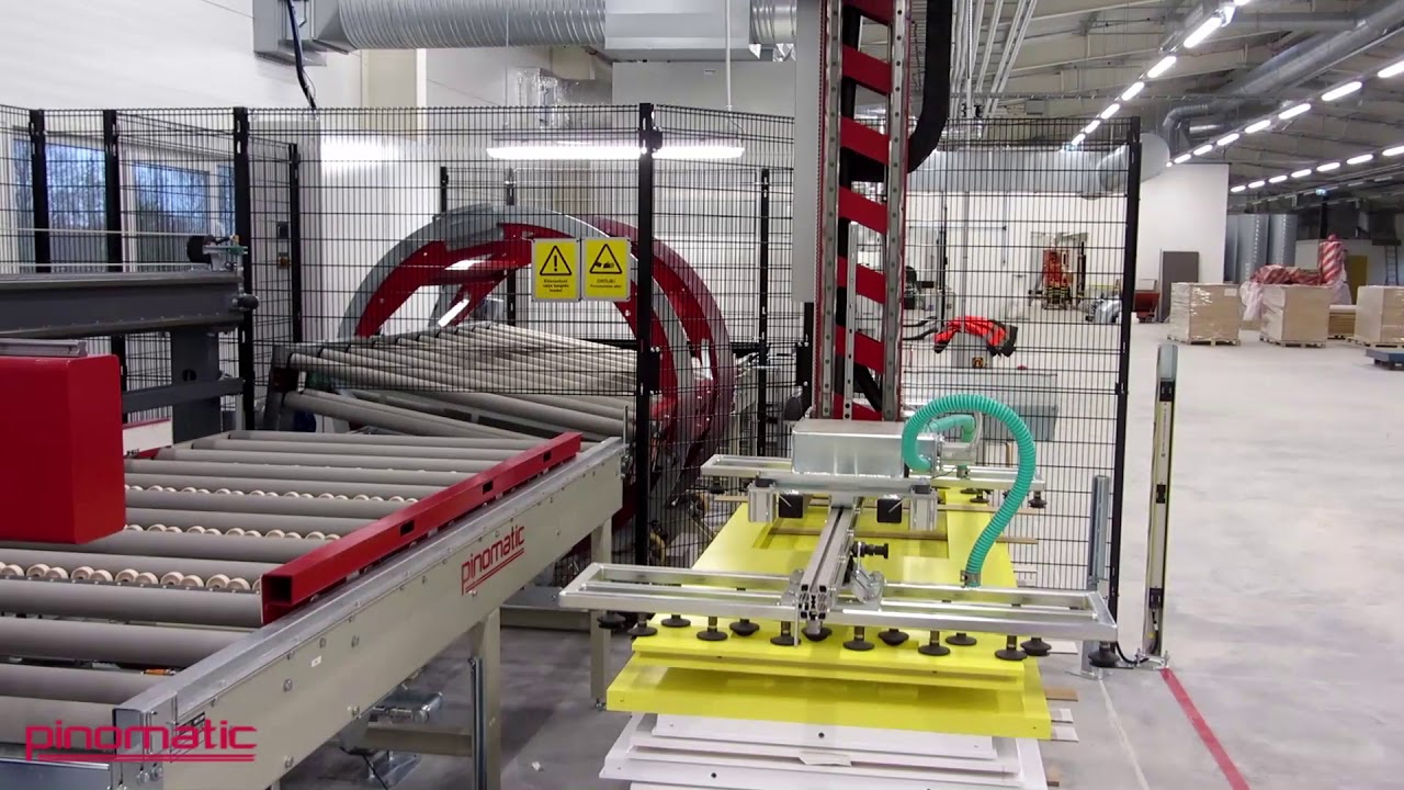 Pinomatic 2400 servo stacker