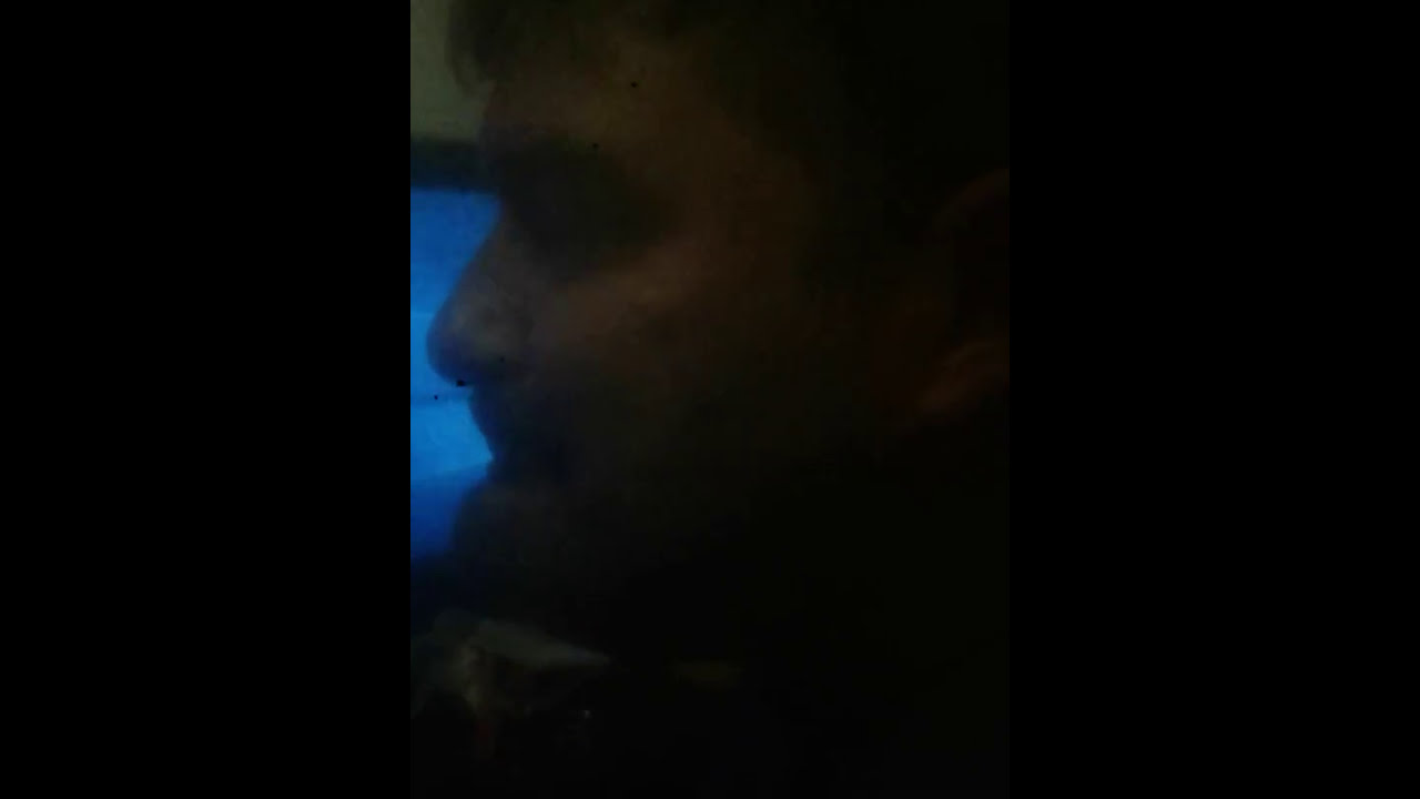 rolling a blunt with no hands