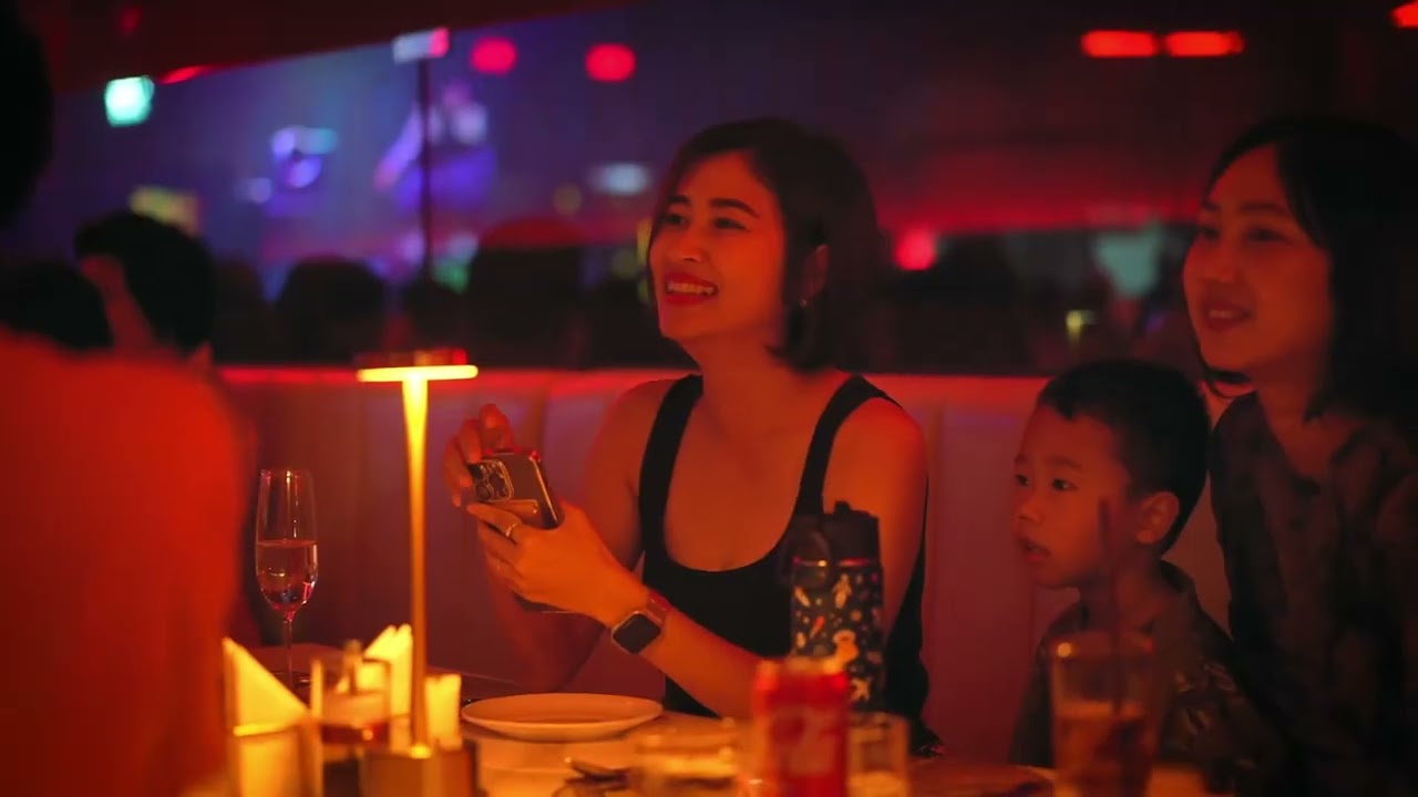 Flame Signature Dinner Show
