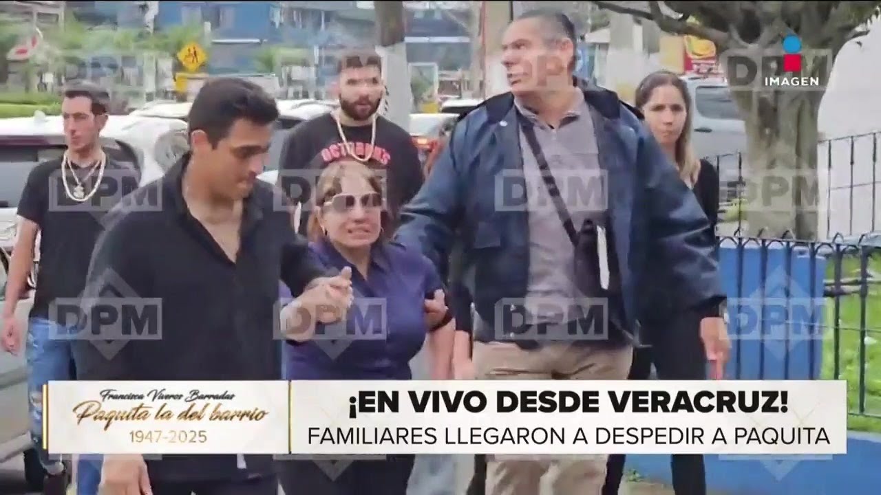 EN VIVO: Llegan FAMILIARES de Paquita la del Barrio a FUNERARIA | De Primera Mano
