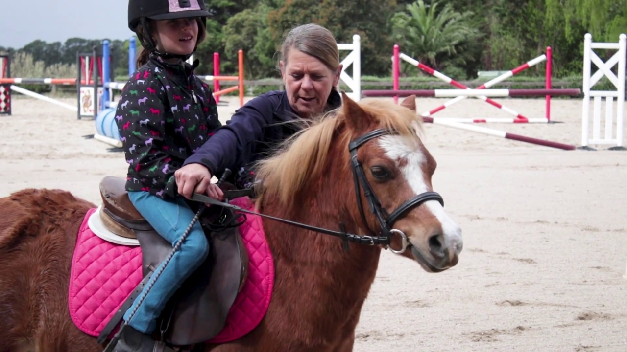How To Turn Your Horse or Pony  | Teaching Kids Series