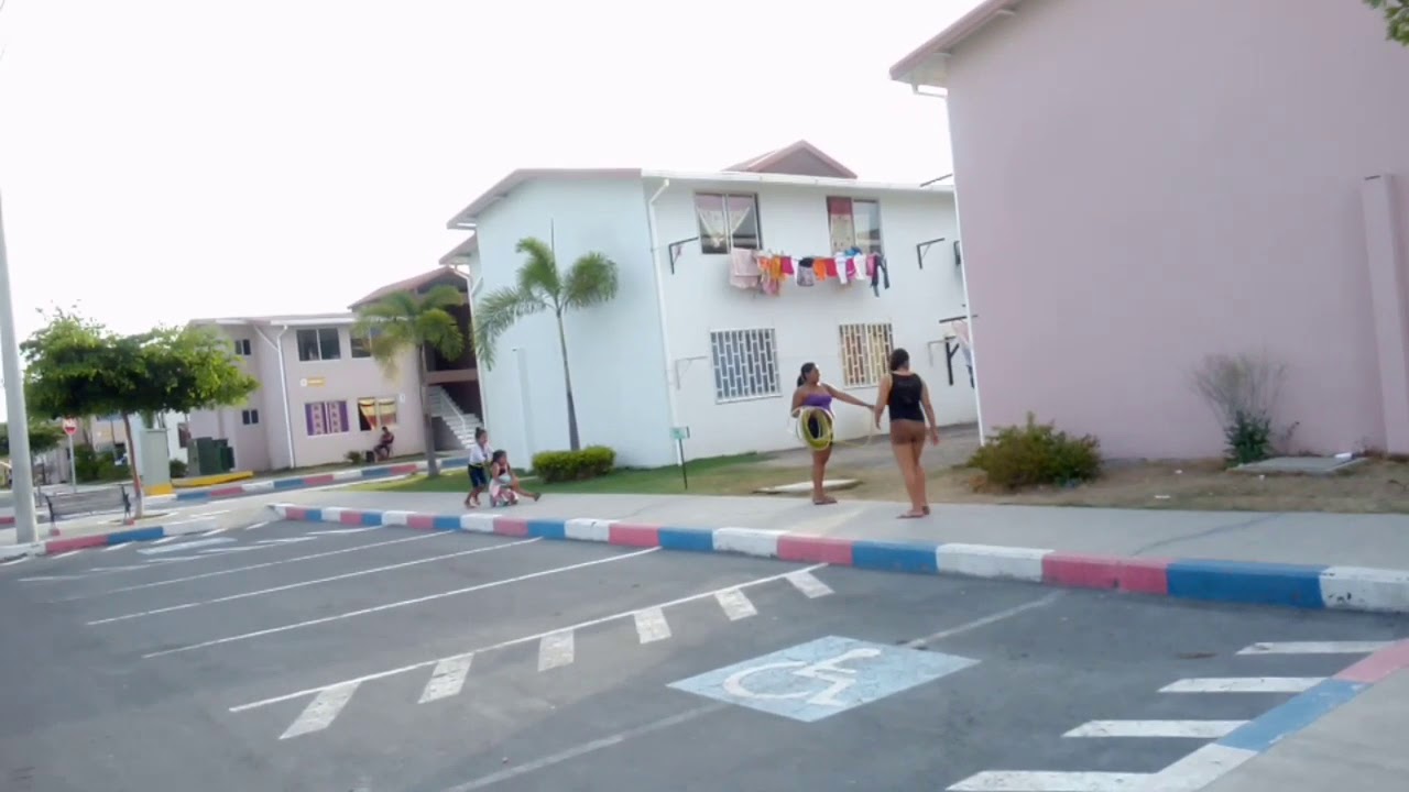 LA CAMARA VIAJERA RECORRIENDO JARAMIJO MANABI