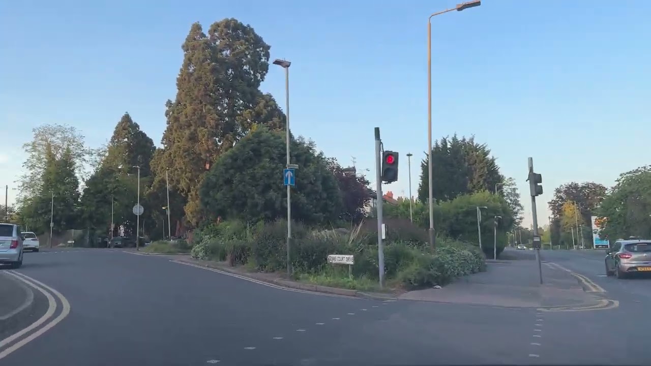 Маршрут к теннисному корту на улице Кэннок 😊😊