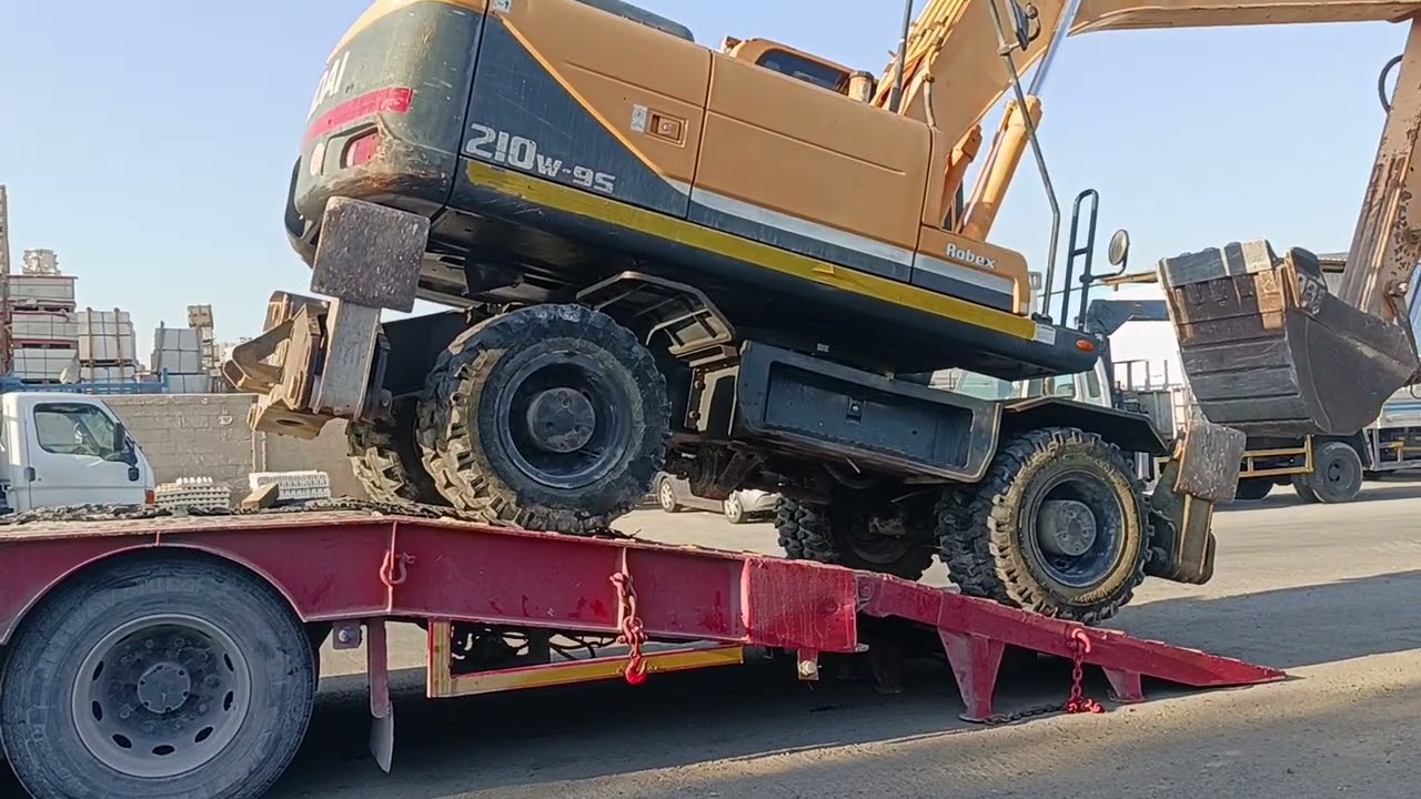 #EXCAVATOE HYUNDAI UNLOADING 