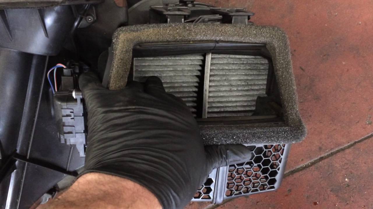 2010 Dodge Nitro Coolant Leak Replacing The Heater Core=CRAZY!