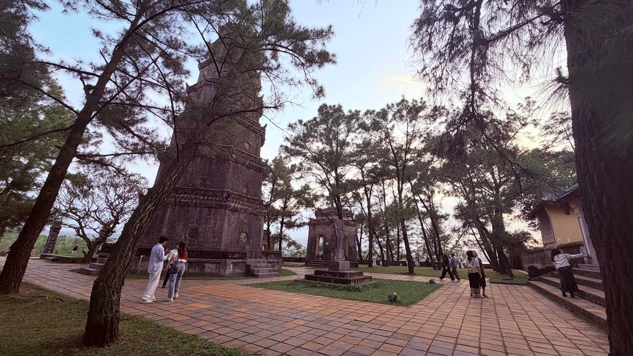 Huế: Chùa Thiên Mụ 3/14/26